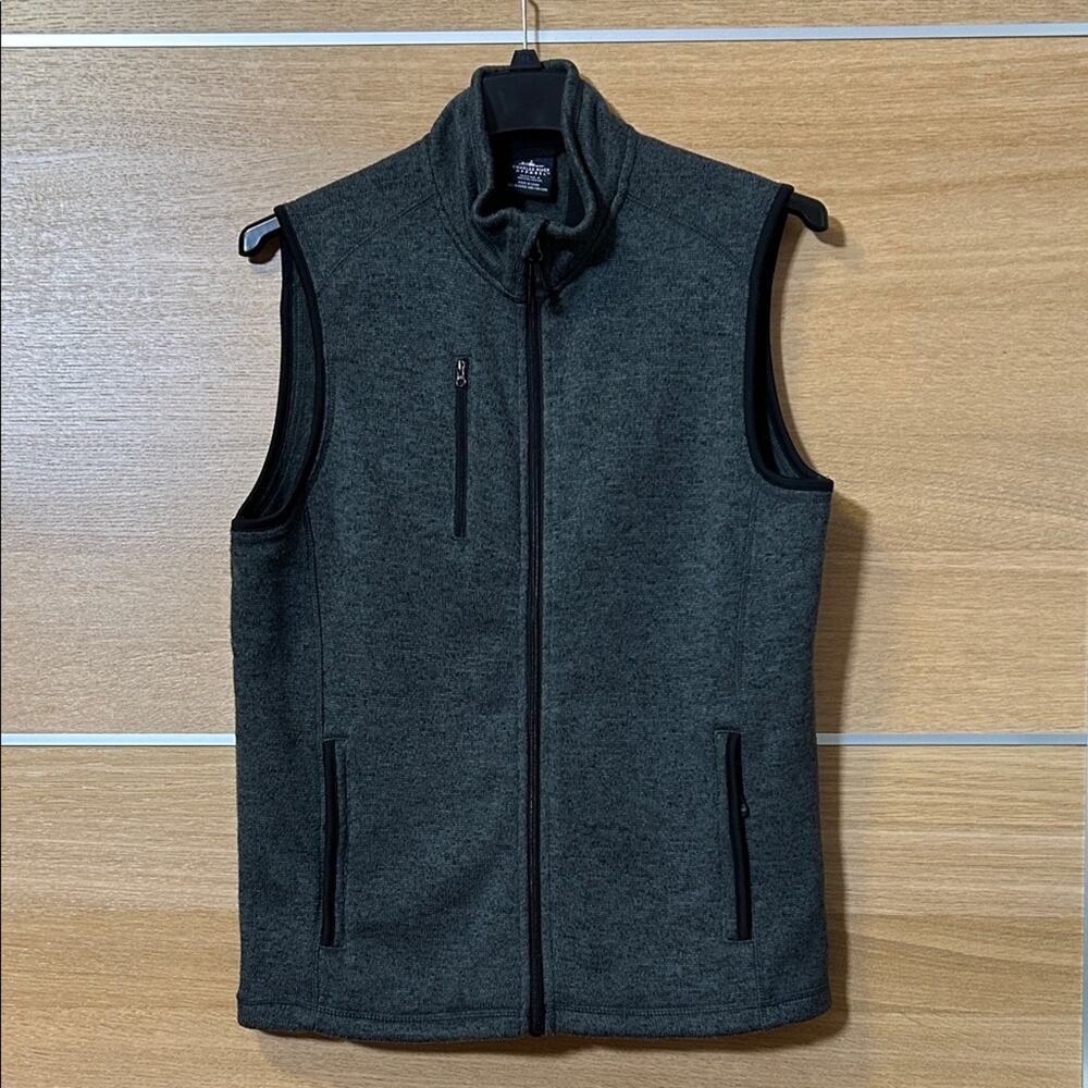 Charles River Apparel Men's Sz M Dark Gray fleece Vest zip pockets